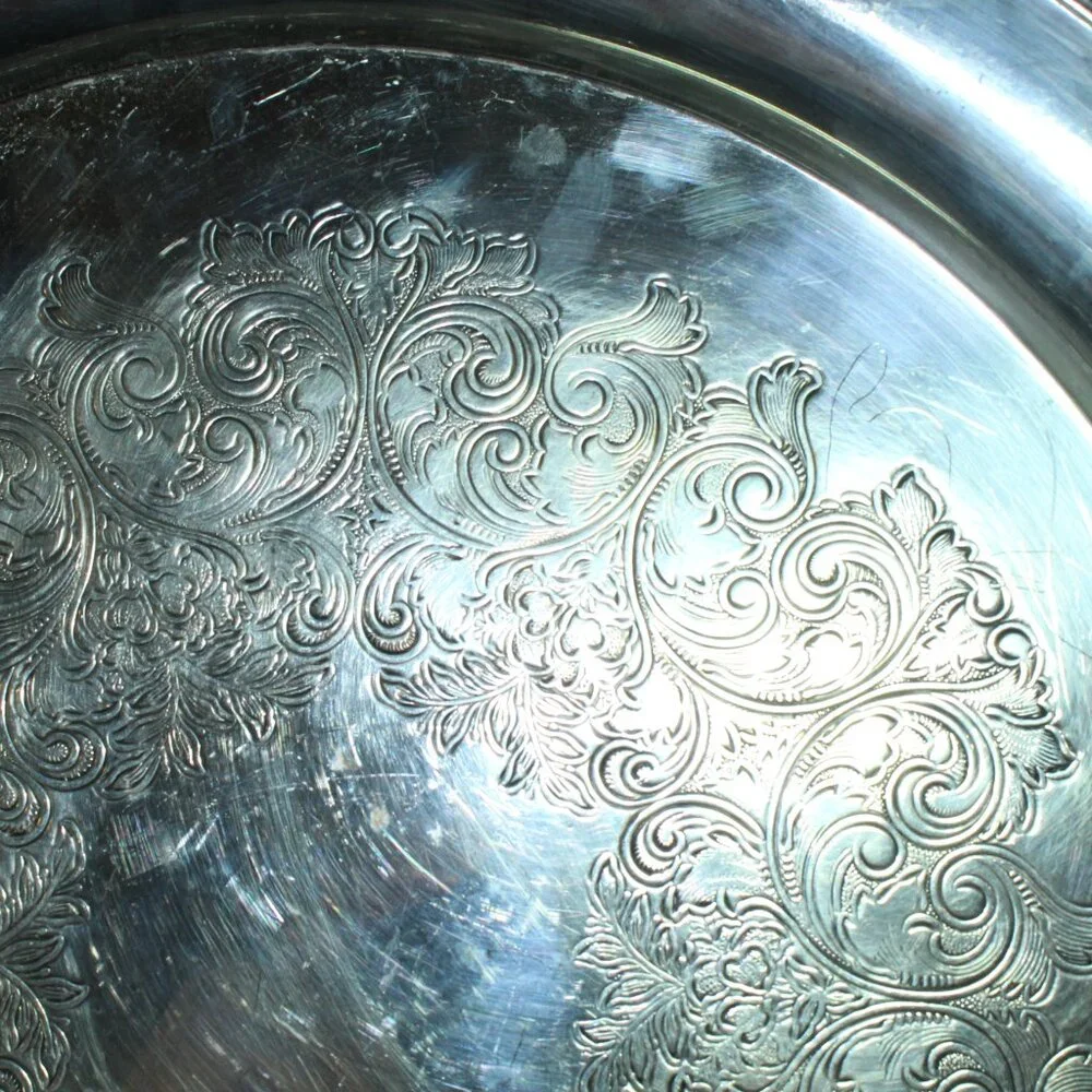 Vintage Wm A. Rogers Round Silver-Plated Platter Tray Braided Rope Edge 15”